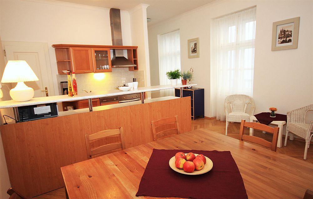 Leo Apartments Old Town Prague Extérieur photo