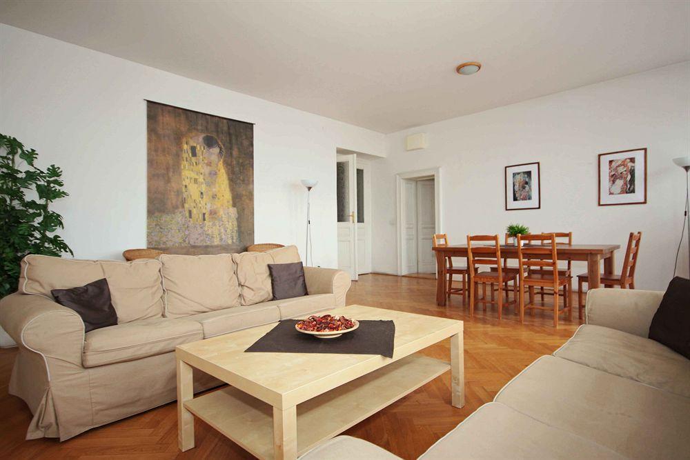 Leo Apartments Old Town Prague Extérieur photo