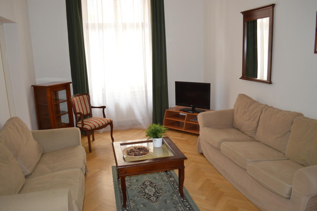 Leo Apartments Old Town Prague Extérieur photo