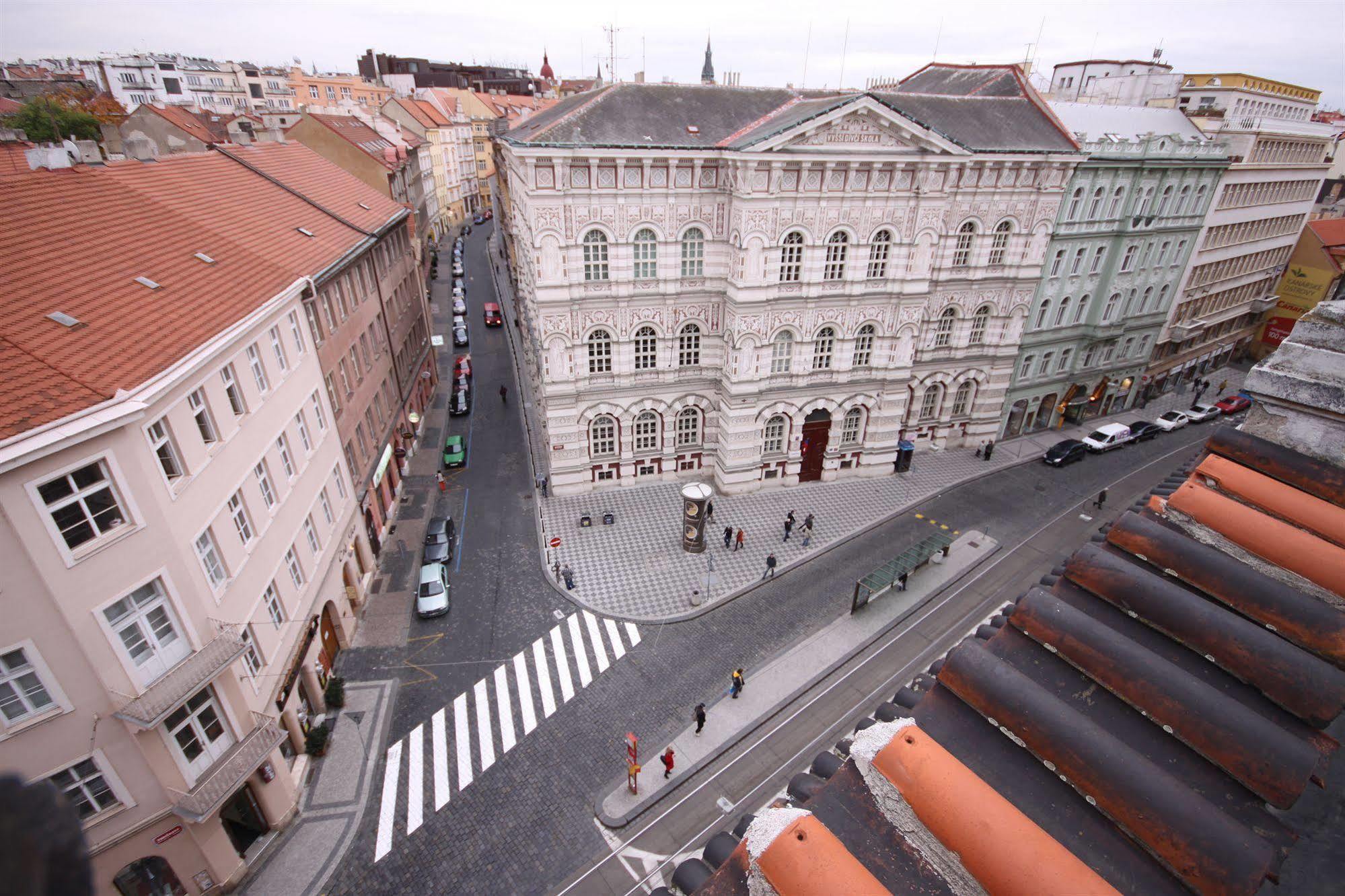 Leo Apartments Old Town Prague Extérieur photo