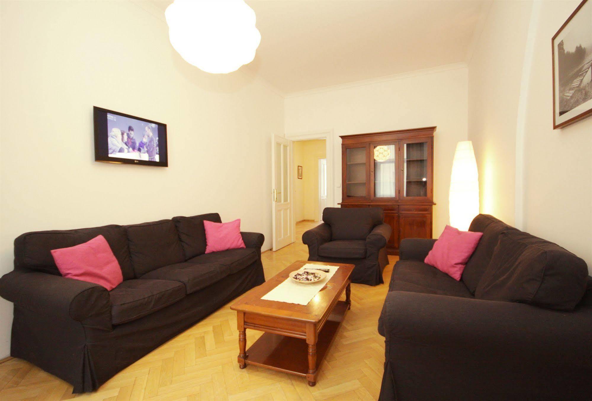 Leo Apartments Old Town Prague Extérieur photo