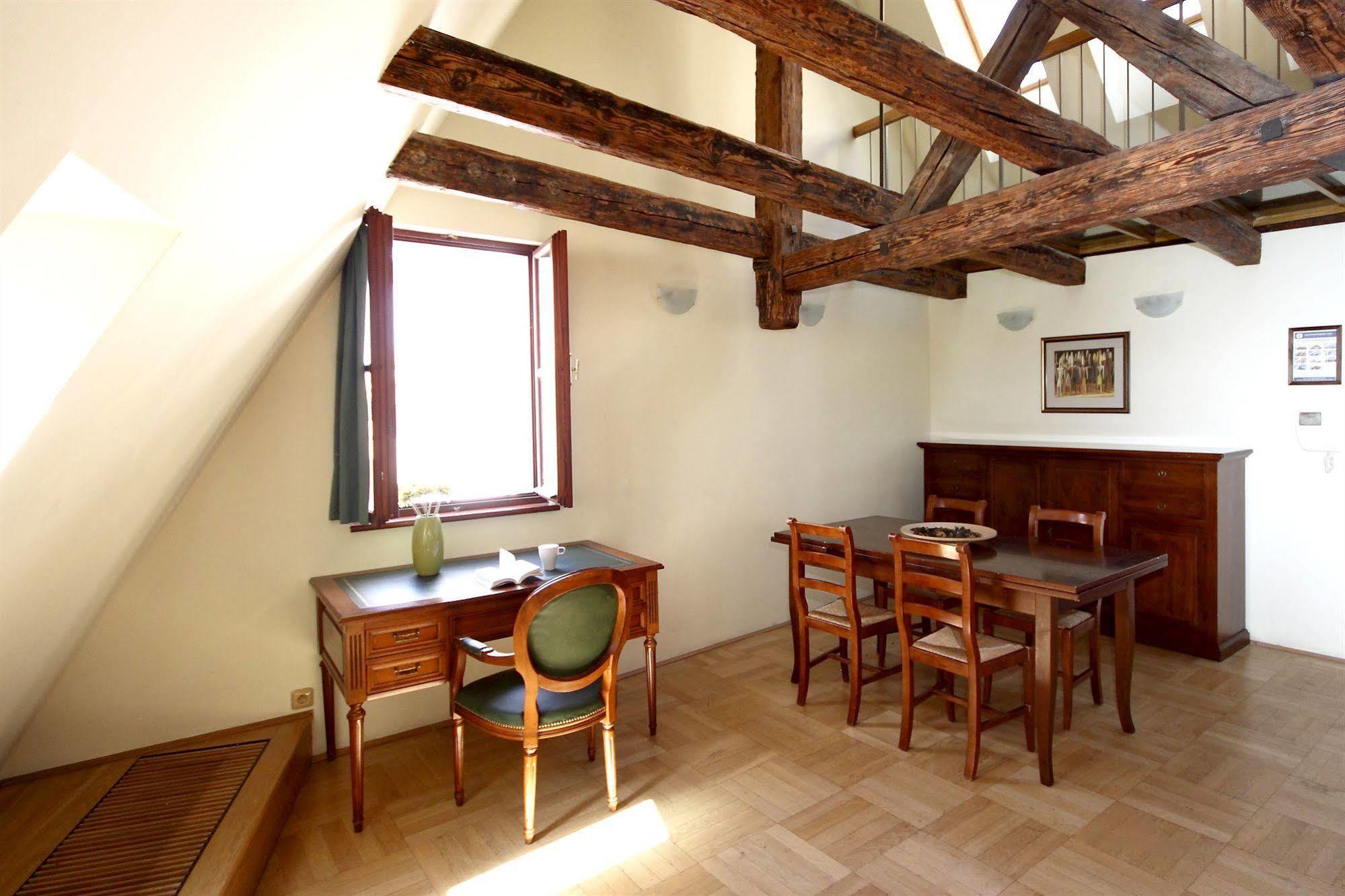 Leo Apartments Old Town Prague Extérieur photo