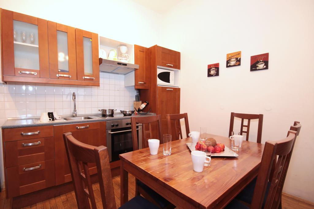 Leo Apartments Old Town Prague Extérieur photo